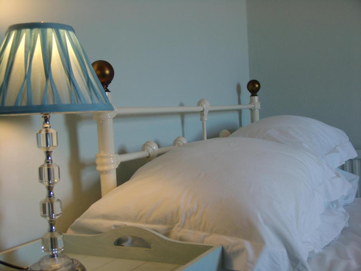 Osborne House B&B Уоркингтън Екстериор снимка